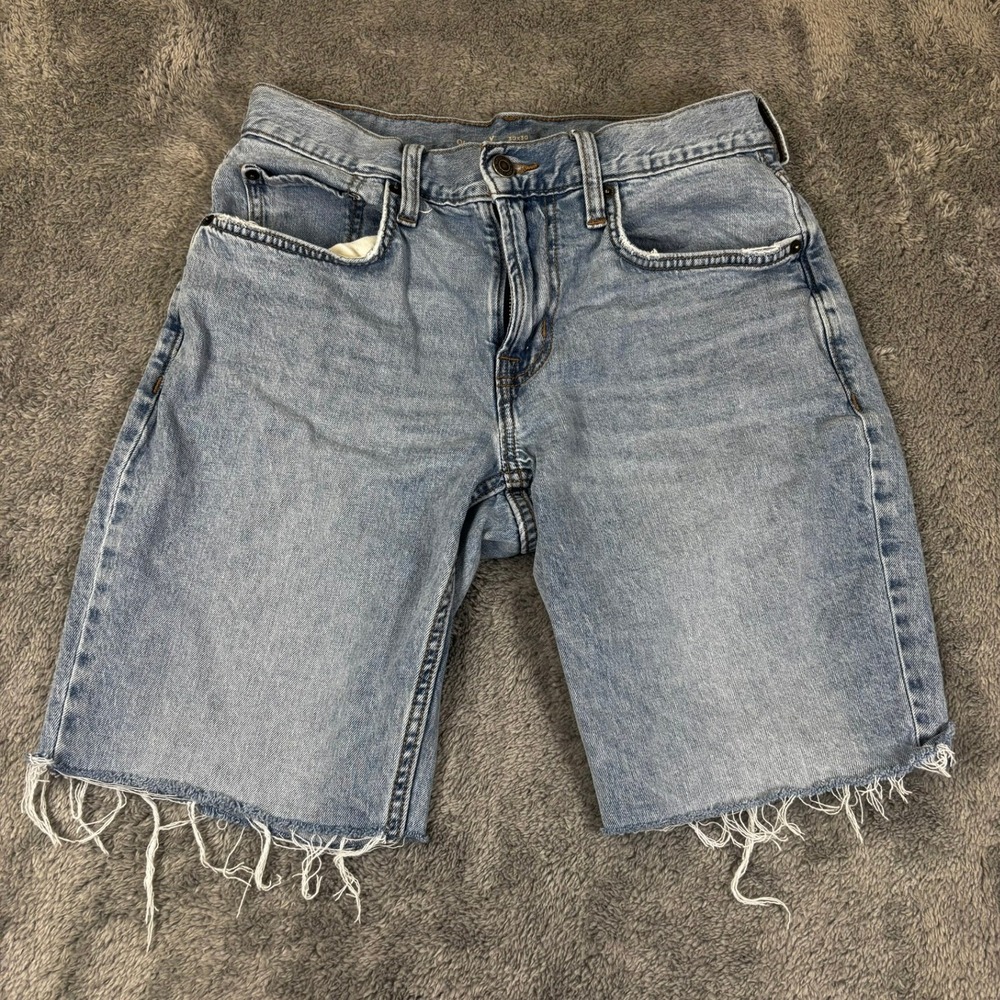Old Navy Athletic Taper Built-In Flex Light Wash Raw Hem Denim Shorts Mens 30